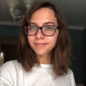 Meet your Posher, Julia